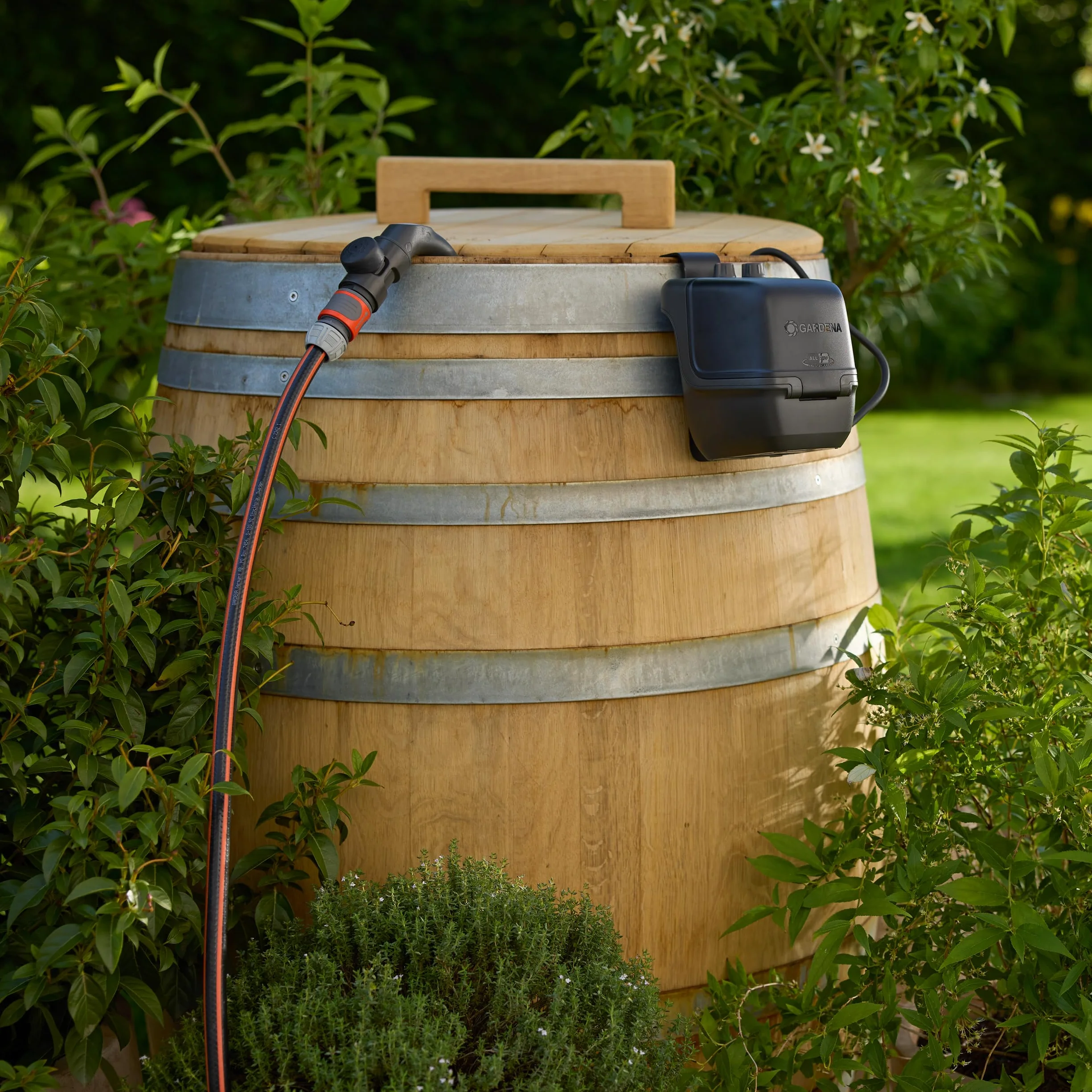 Gardena Pompe à eau automatique 18V P4A 2400 ComfortAutomatic Arrosage programmé