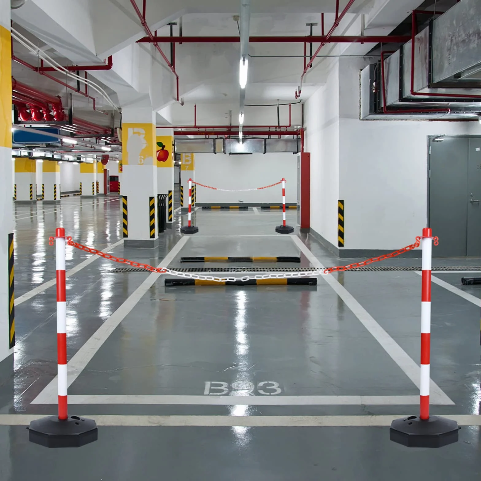 Poteaux de Barrière 2 pcs Potelets en Plastique avec Chaîne 140cm Poteau de Base PE PP 82cm Flexible Signalisation Cône Inclus Rouge+Blanc