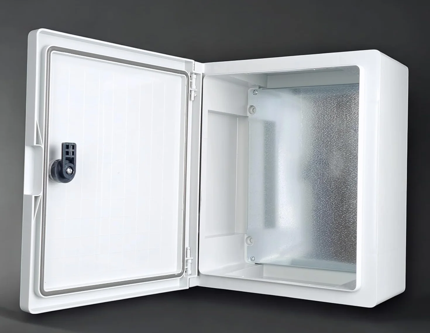 Coffret électrique IP65 350x300x165mm étanche avec porte verrouillable et plaque de montage