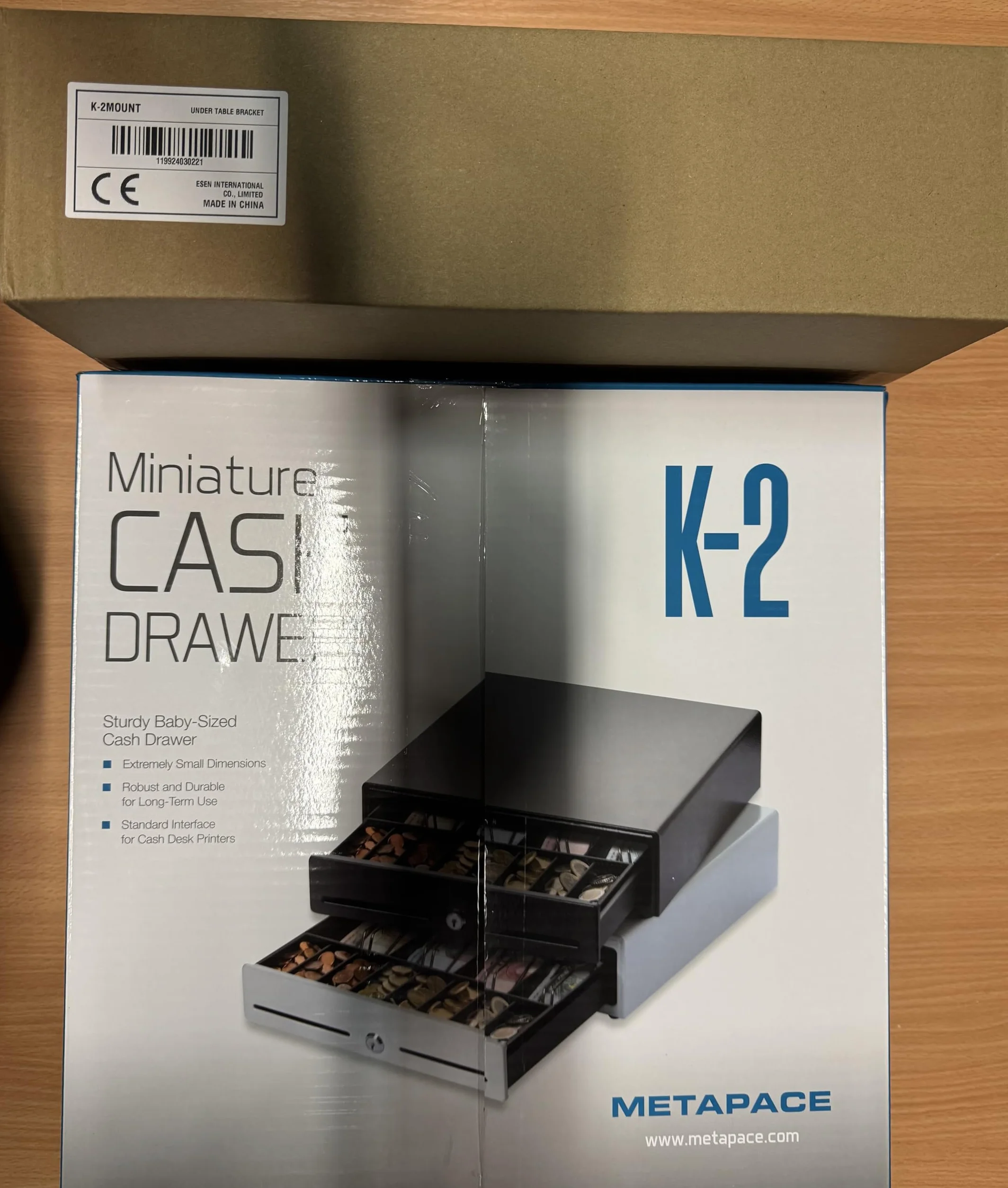 Tiroir caisse Noir avec kit de fixation pour montage sous table