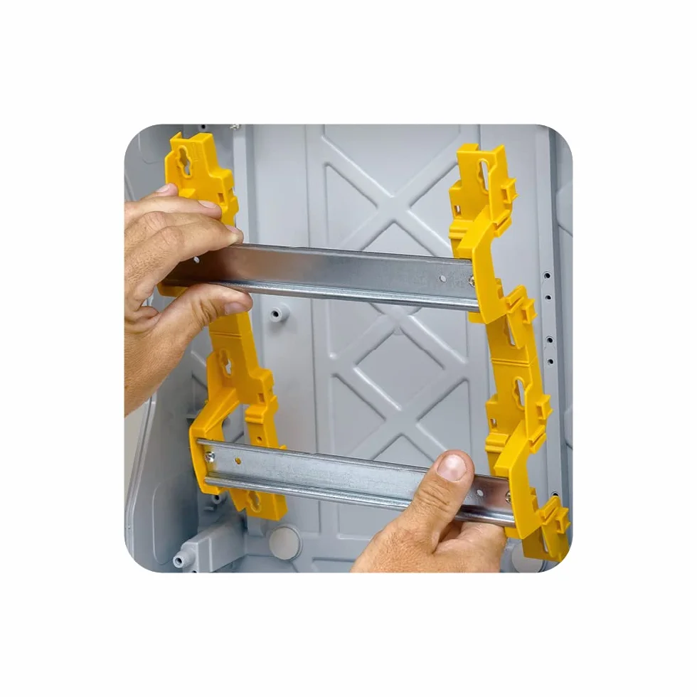 Legrand Plexo Boîte à fusibles en saillie IP65 IK09 1 rangée 12 modules 282 x 340 x 141 mm