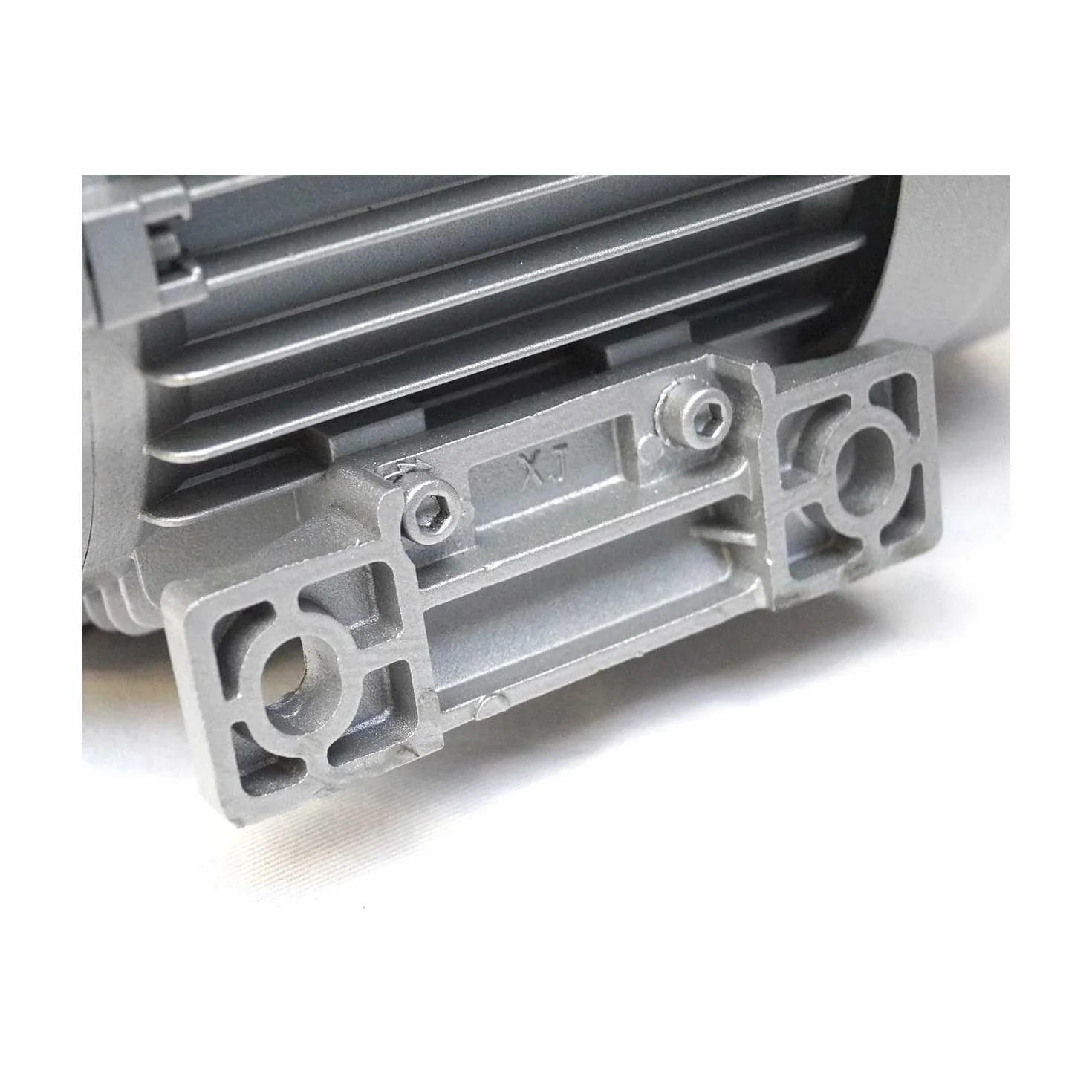 Silnik elektryczny trójfazowy 230/400V 0,75kW 1500 obr/min Mh180g4b3 B3