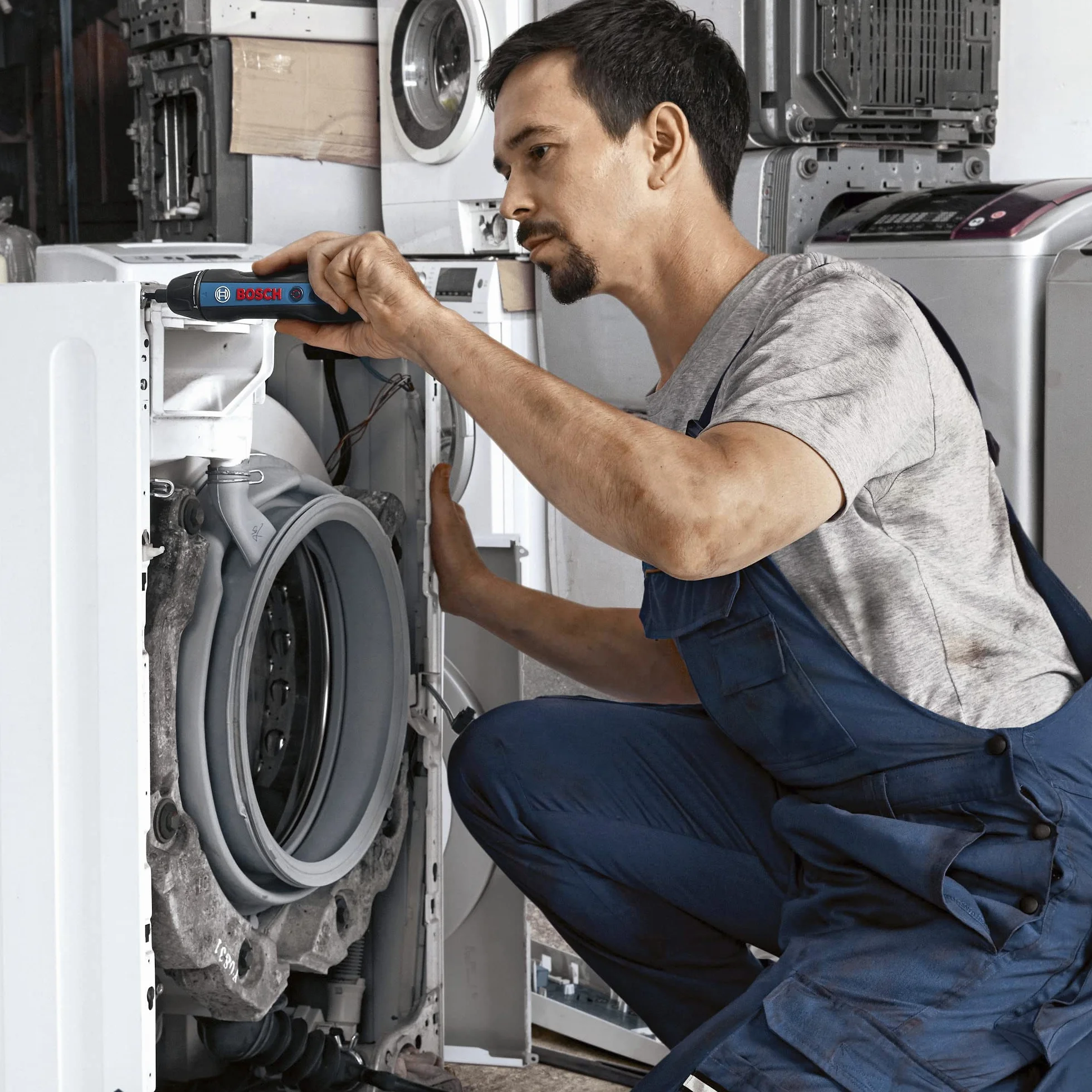Bosch Professional 103 pièces Jeu de forets et d'embouts pour bois pierre métal