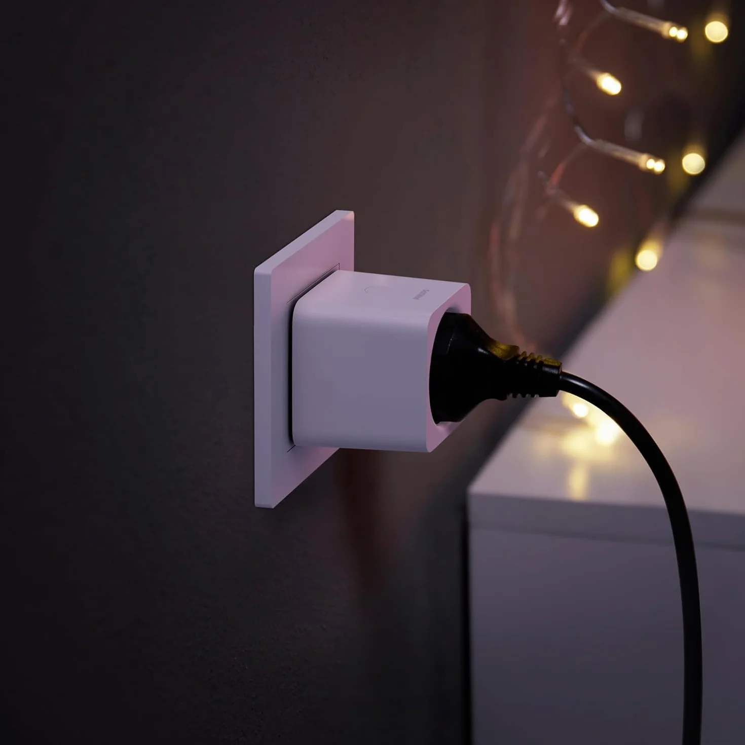 Philips Hue Smart Plug prise intelligente pour éclairage compatible commande vocale application blanc