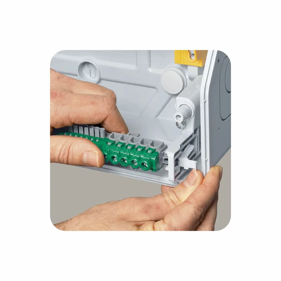 Legrand Plexo Boîte à fusibles en saillie IP65 IK09 1 rangée 12 modules 282 x 340 x 141 mm